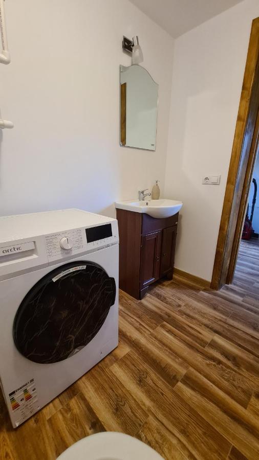 Casa Bunicilor Din Oncesti Villa Buitenkant foto